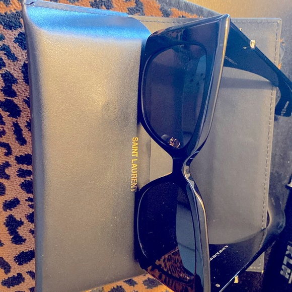 Saint Laurent SLM119F BLAZE 001 Black Oversized Cat Eye Women Sunglasses - Picture 1 of 17